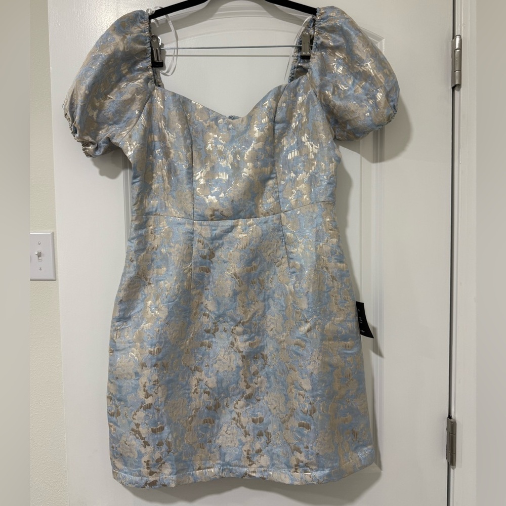 Lulu’s Blue and Gold Puff Sleeve Dress NWT